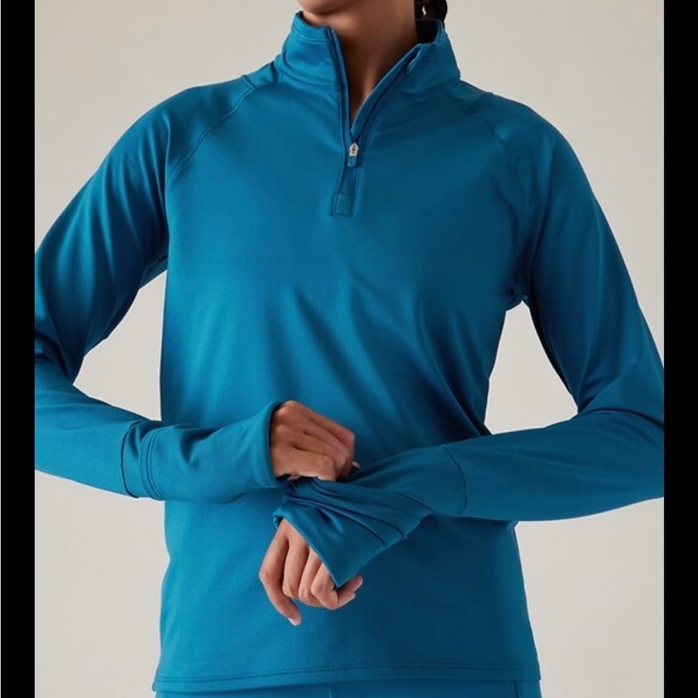 Whistler Half-zip Athleta hoodie women’s xxs